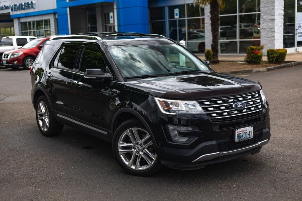 Used 2017 Ford Explorer Limited with VIN 1FM5K8F85HGD04905 for sale in Newberg, OR