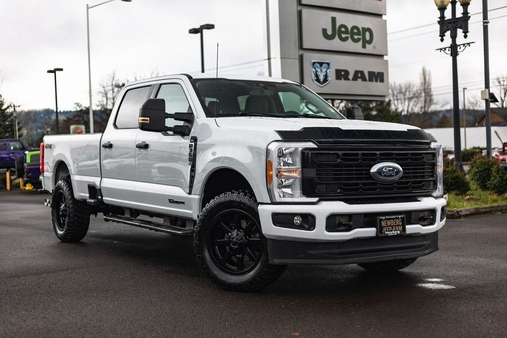 2023 Ford F-350SD XLT