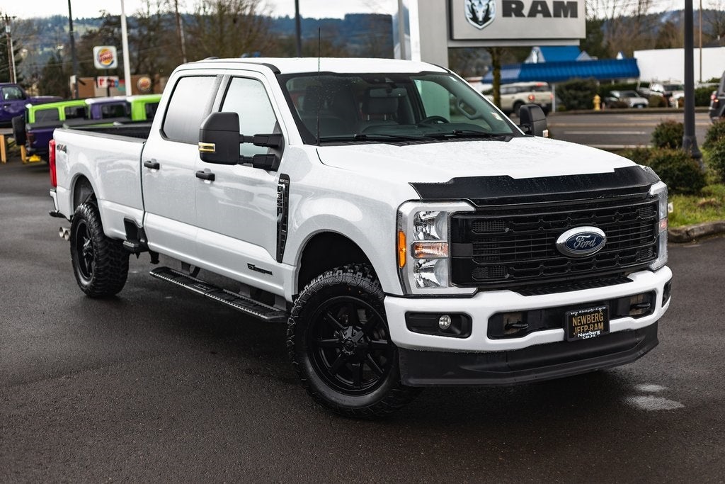 2023 Ford F-350SD XLT