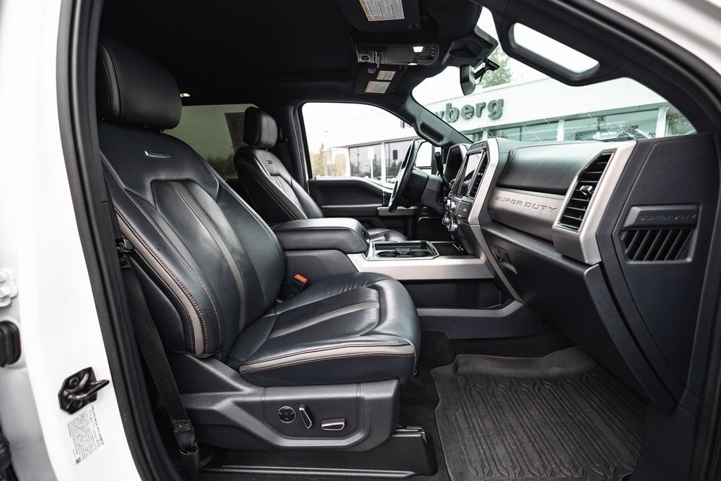 2022 Ford F-350SD Platinum