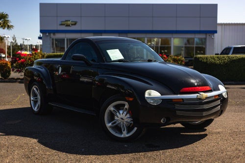 2004 Chevrolet SSR Base