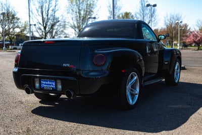 2004 Chevrolet SSR Base