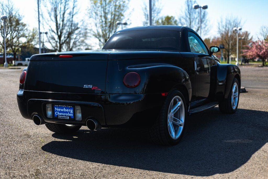 2004 Chevrolet SSR Base