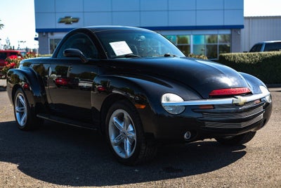 2004 Chevrolet SSR Base