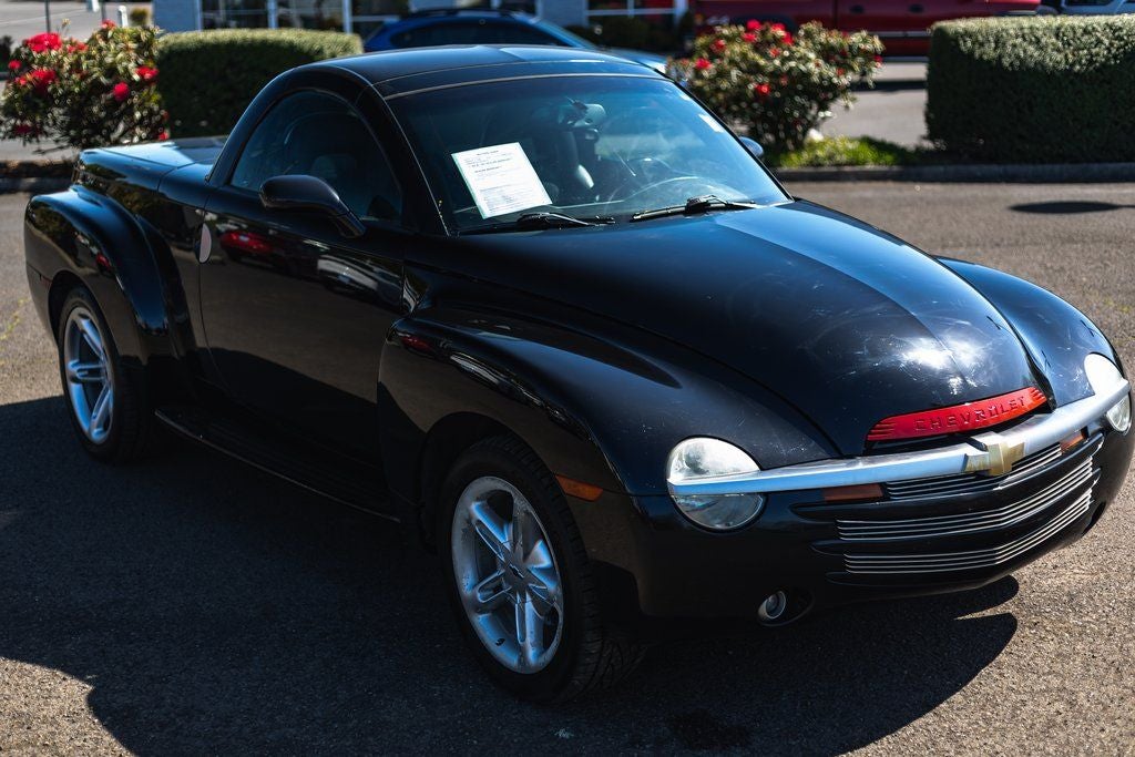 2004 Chevrolet SSR Base