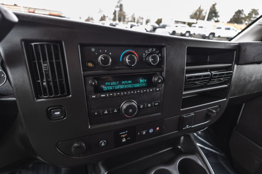 2024 Chevrolet Express 2500 Work Van Cargo