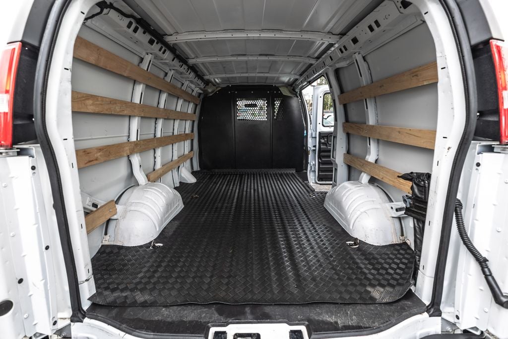 2024 Chevrolet Express 2500 Work Van Cargo