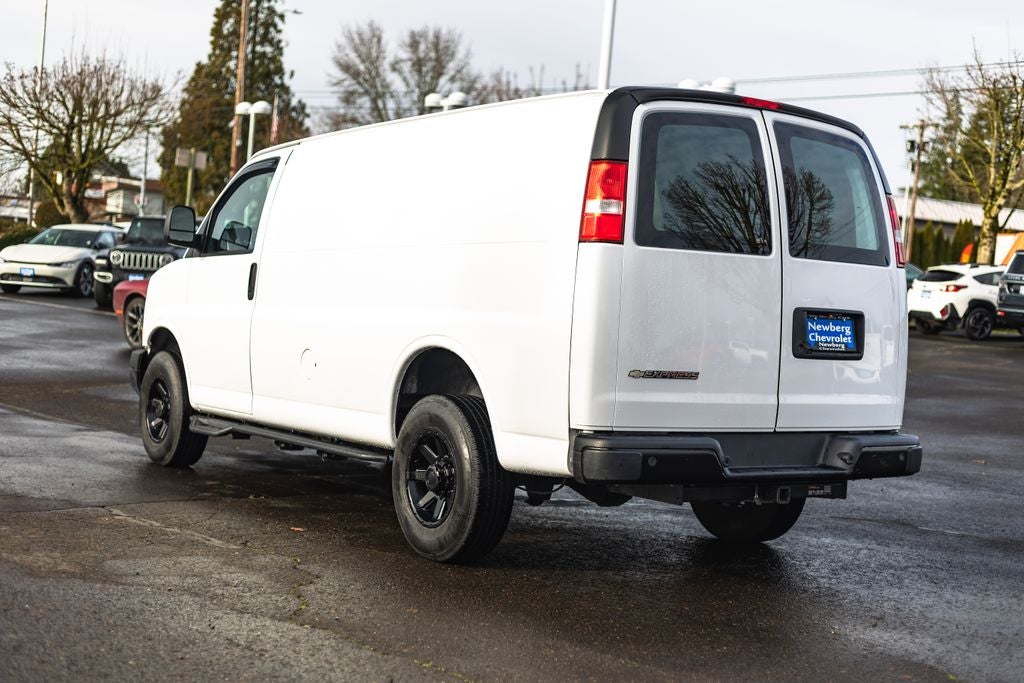 2022 Chevrolet Express 2500 Work Van Cargo