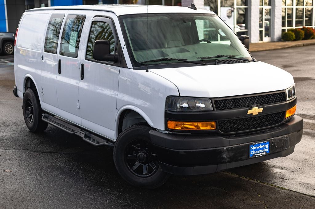 2022 Chevrolet Express 2500 Work Van Cargo