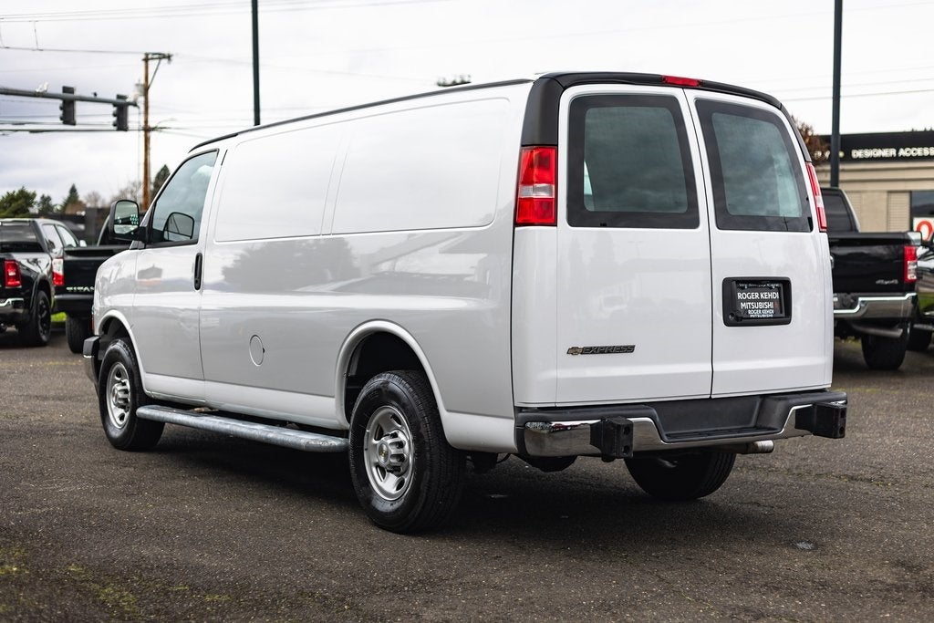 2024 Chevrolet Express 2500 Work Van Cargo