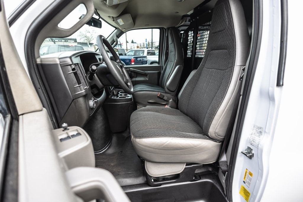 2024 Chevrolet Express 2500 Work Van Cargo