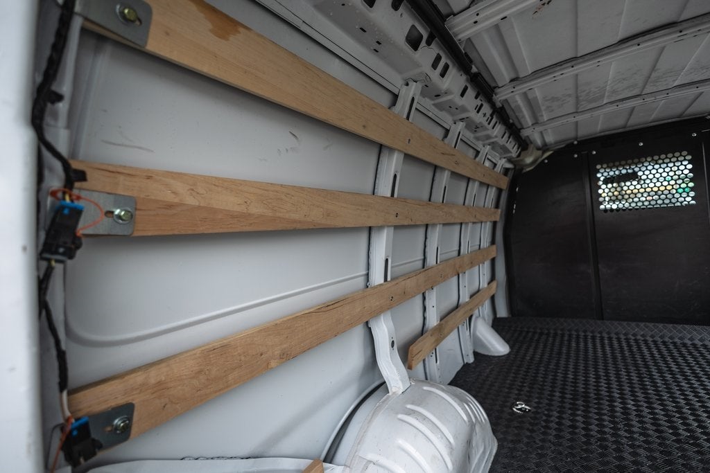 2024 Chevrolet Express 2500 Work Van Cargo