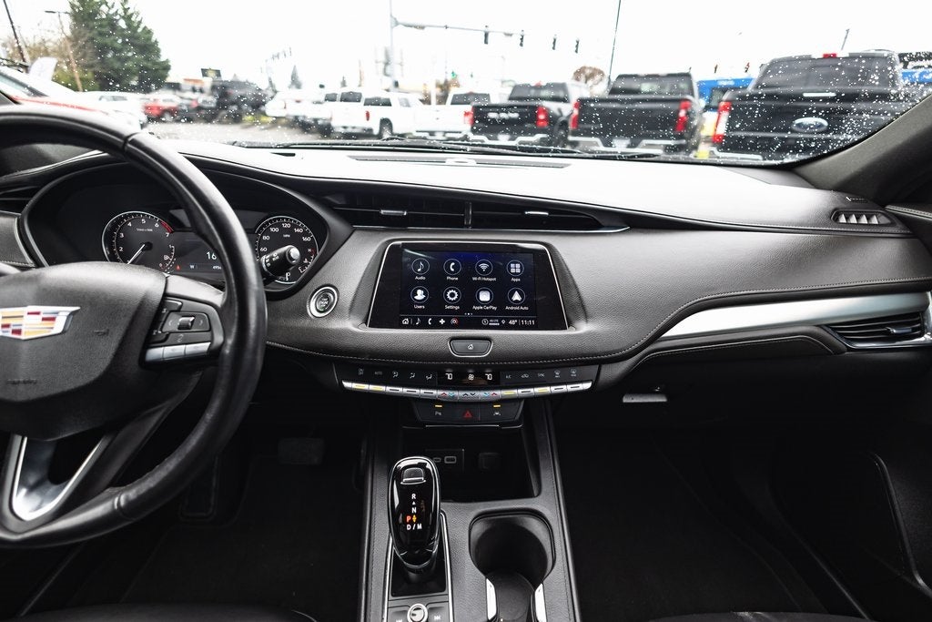 2023 Cadillac XT4 Premium Luxury