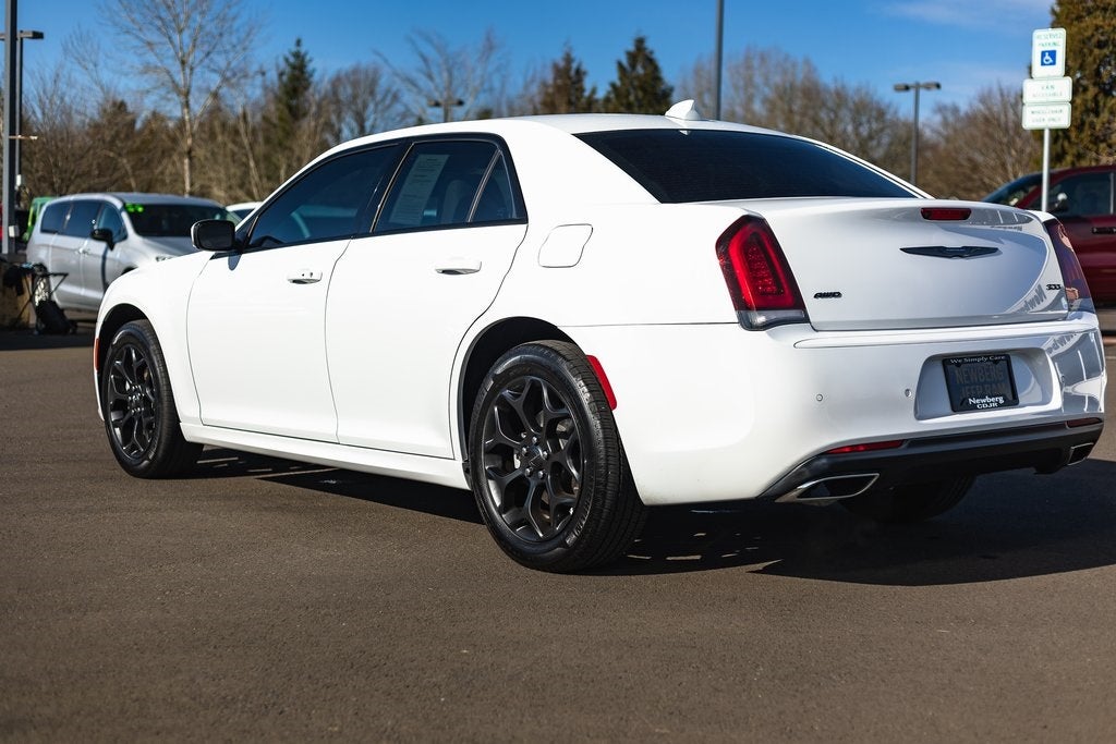 2023 Chrysler 300 Touring