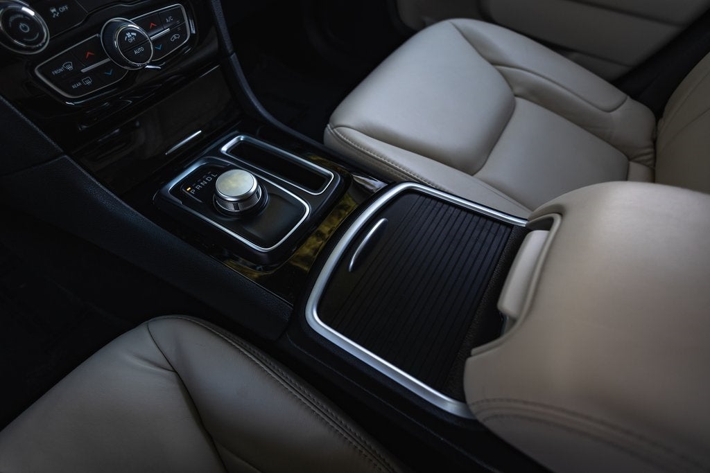 2023 Chrysler 300 Touring