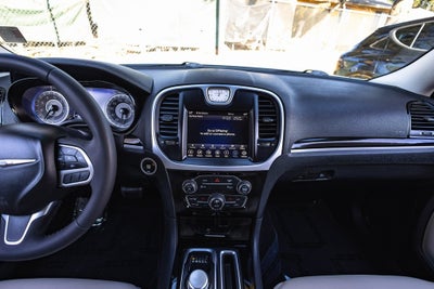 2023 Chrysler 300 Touring