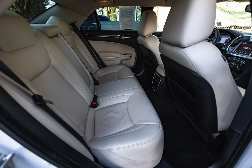 2023 Chrysler 300 Touring