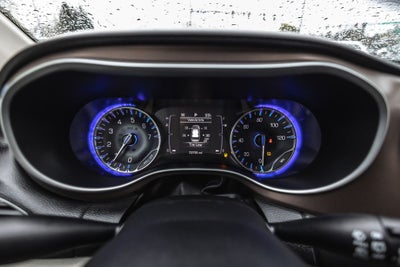 2020 Chrysler Voyager L