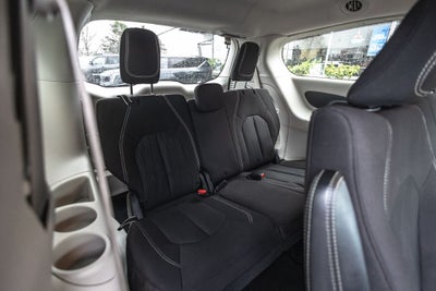 2020 Chrysler Voyager L