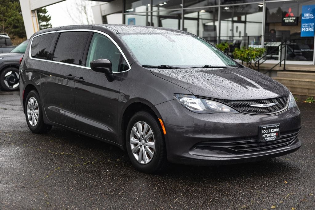 2020 Chrysler Voyager L