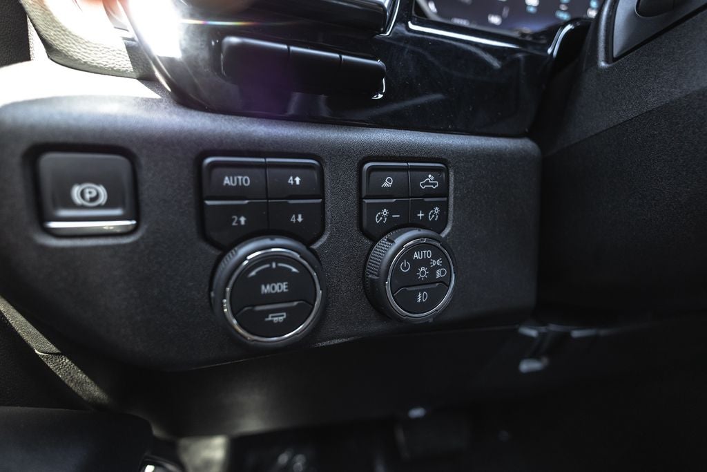 2024 Chevrolet Silverado 3500HD High Country