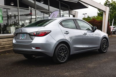2019 Toyota Yaris L