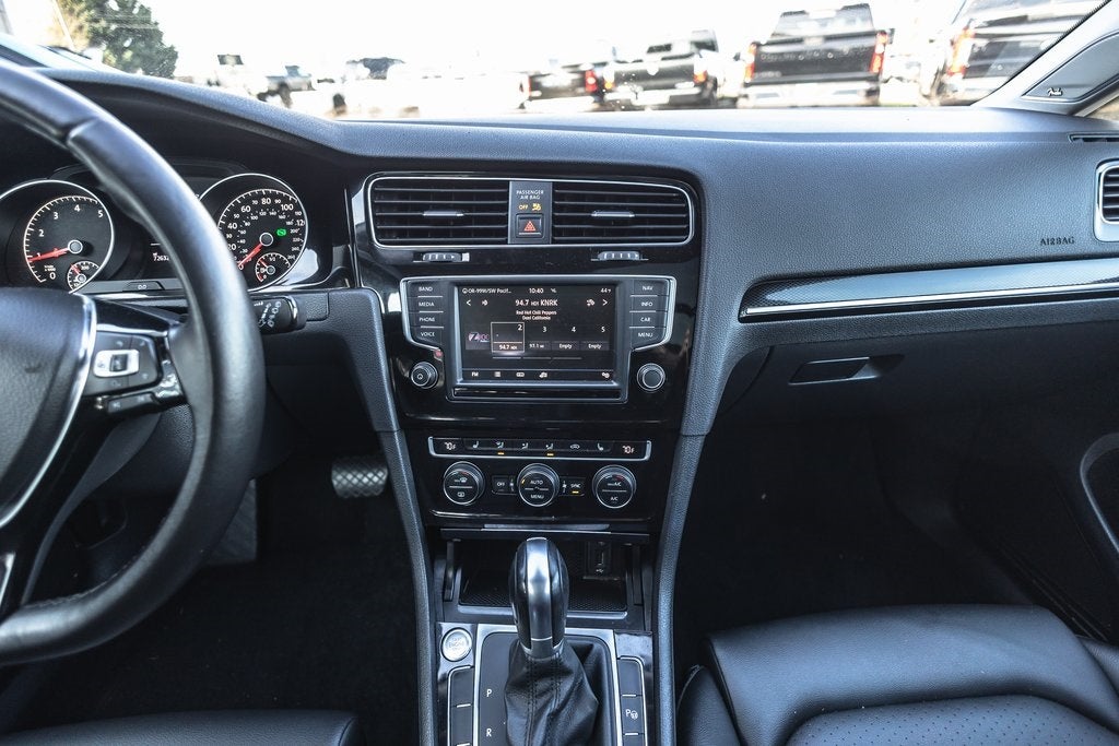 2017 Volkswagen Golf SportWagen SEL