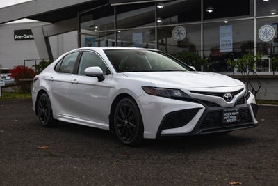 2022 Toyota Camry SE Nightshade