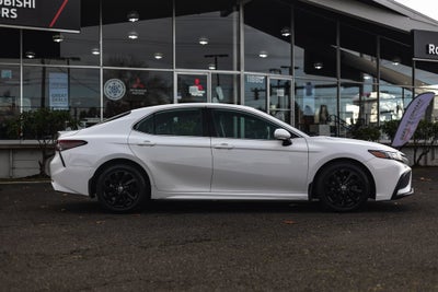 2022 Toyota Camry SE Nightshade