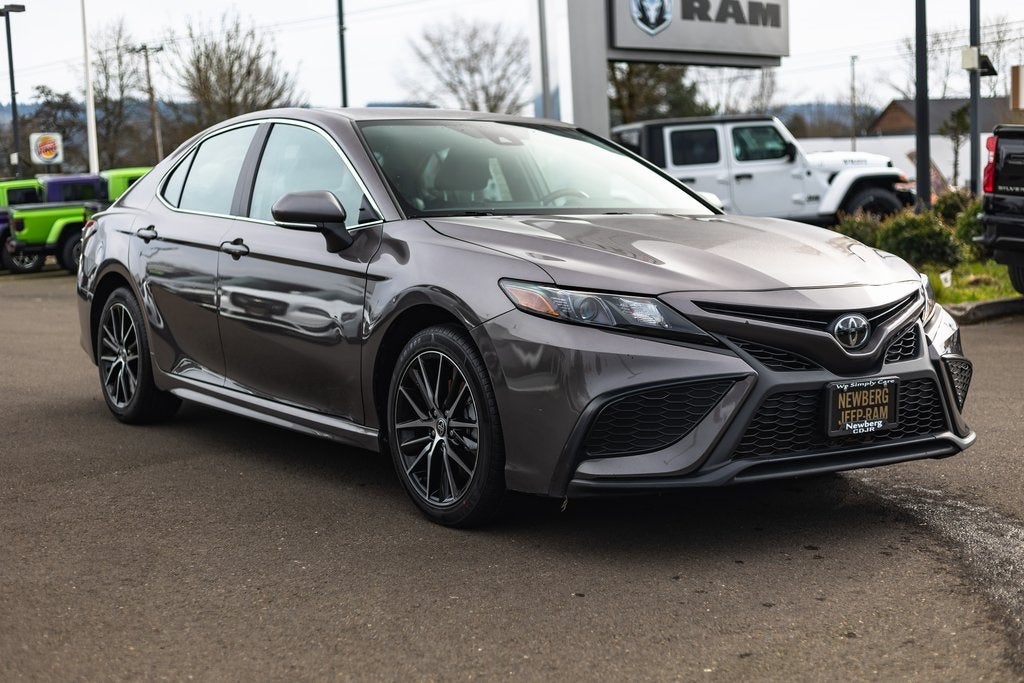 2024 Toyota Camry SE