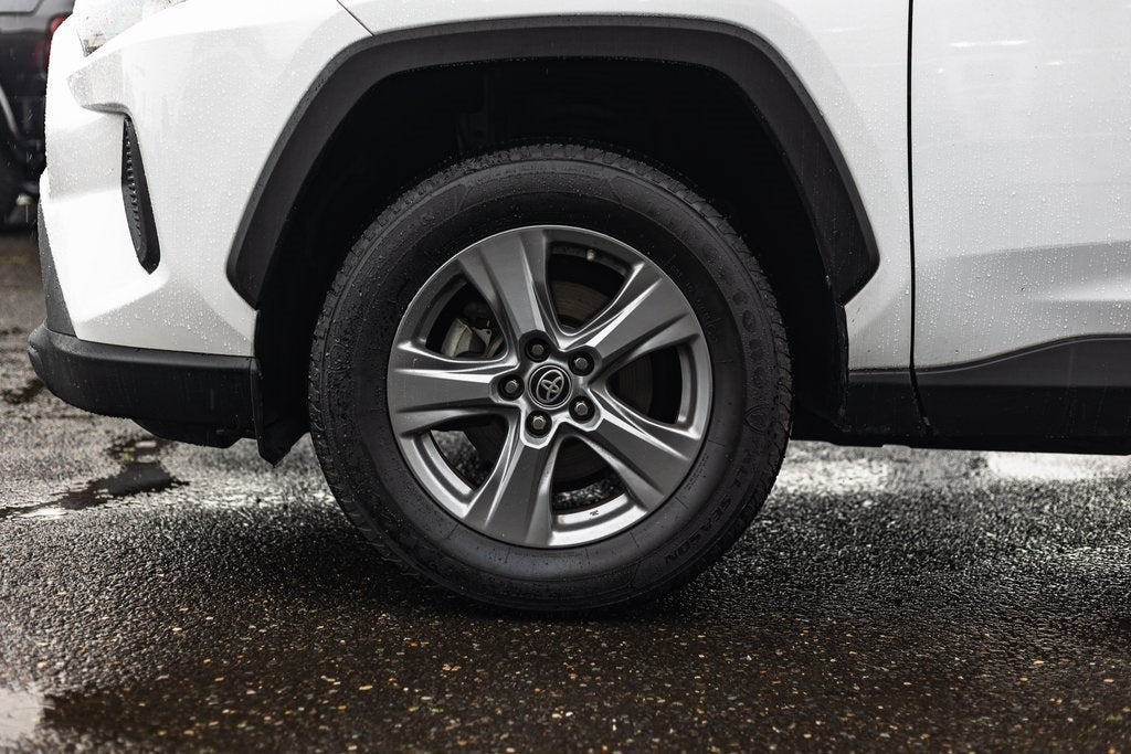 2022 Toyota RAV4 Hybrid LE