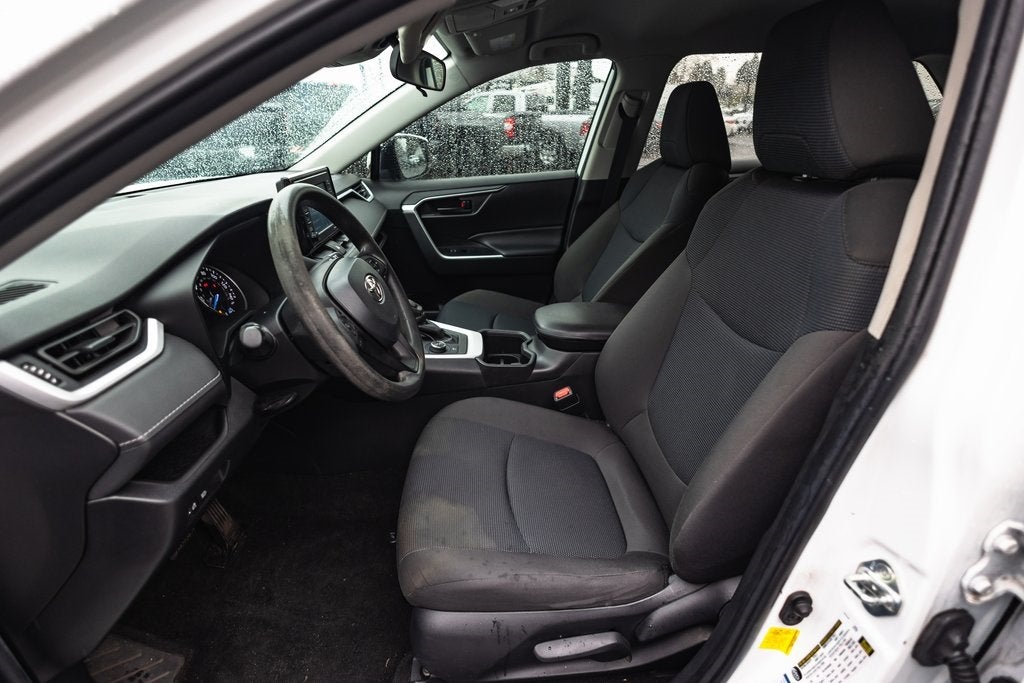 2022 Toyota RAV4 Hybrid LE