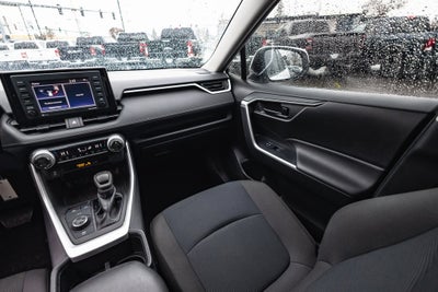 2022 Toyota RAV4 Hybrid LE