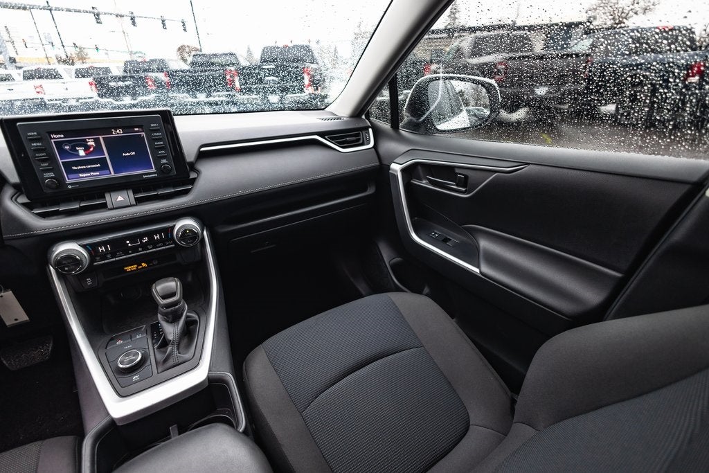 2022 Toyota RAV4 Hybrid LE