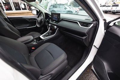 2022 Toyota RAV4 Hybrid LE