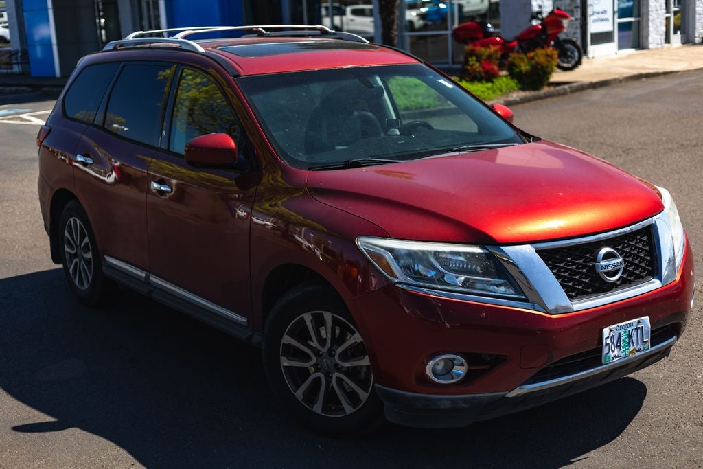 Used 2015 Nissan Pathfinder SL with VIN 5N1AR2MN2FC612926 for sale in Newberg, OR
