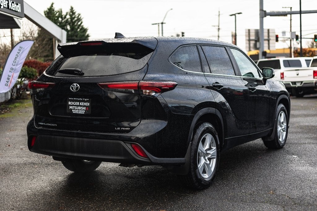 2024 Toyota Highlander LE