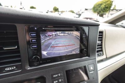 2017 Toyota Sienna LE 8 Passenger