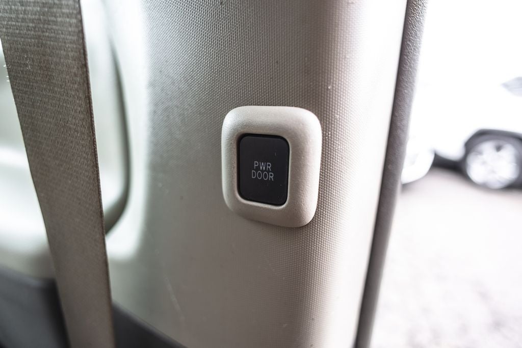 2017 Toyota Sienna LE 8 Passenger