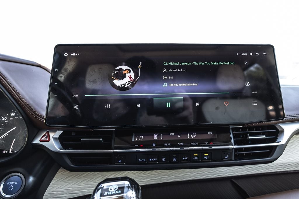 2021 Toyota Sienna XLE 7 Passenger