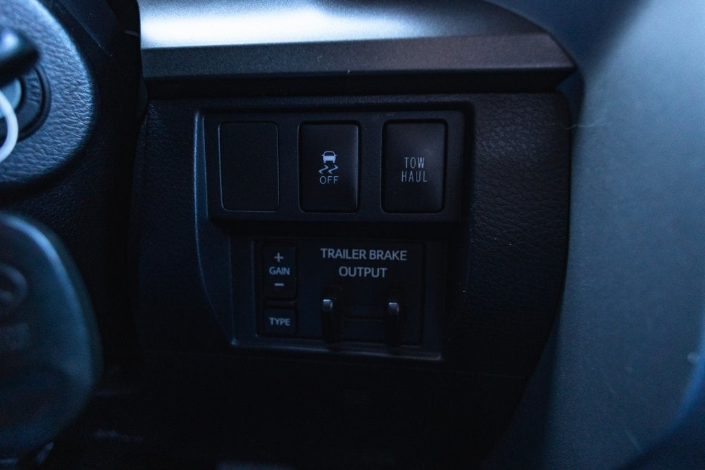 2017 Toyota Tundra SR5