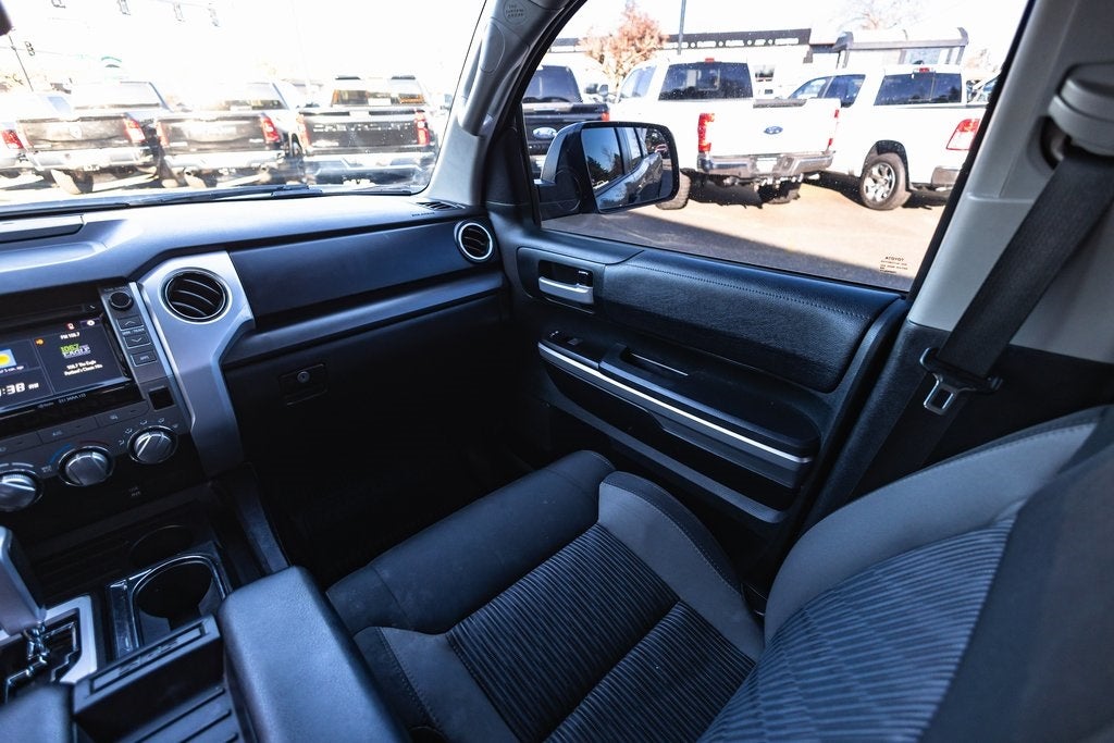 2017 Toyota Tundra SR5