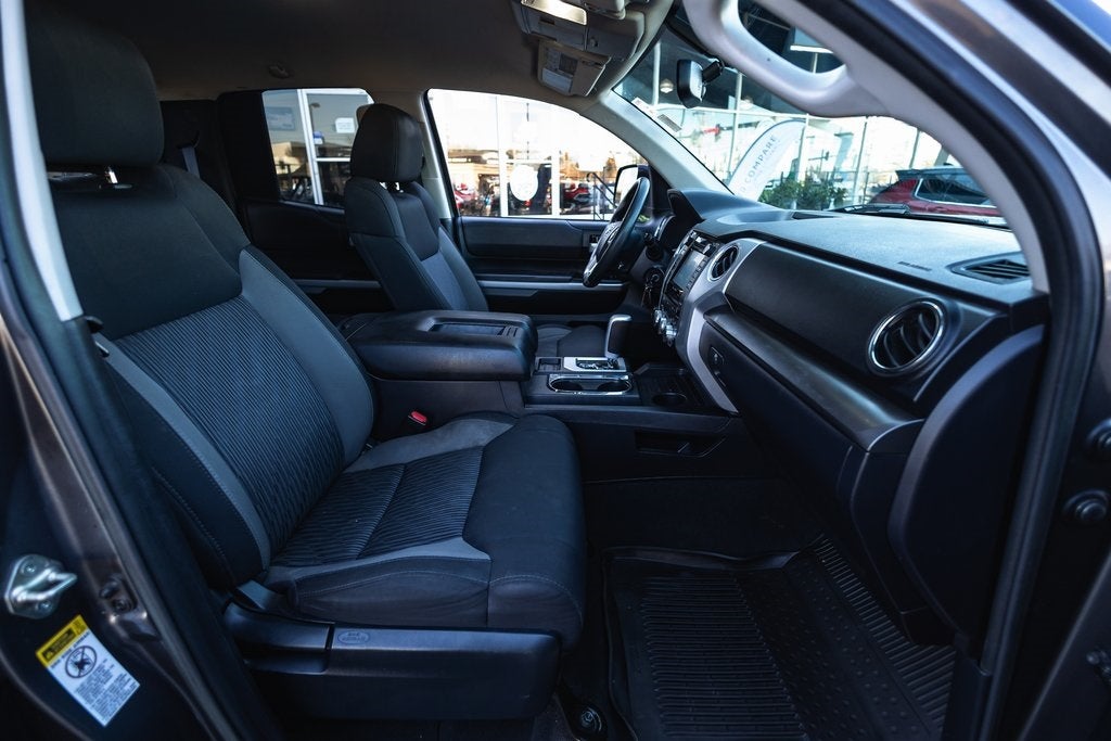 2017 Toyota Tundra SR5