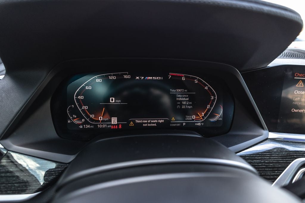 2022 BMW X7 M50i
