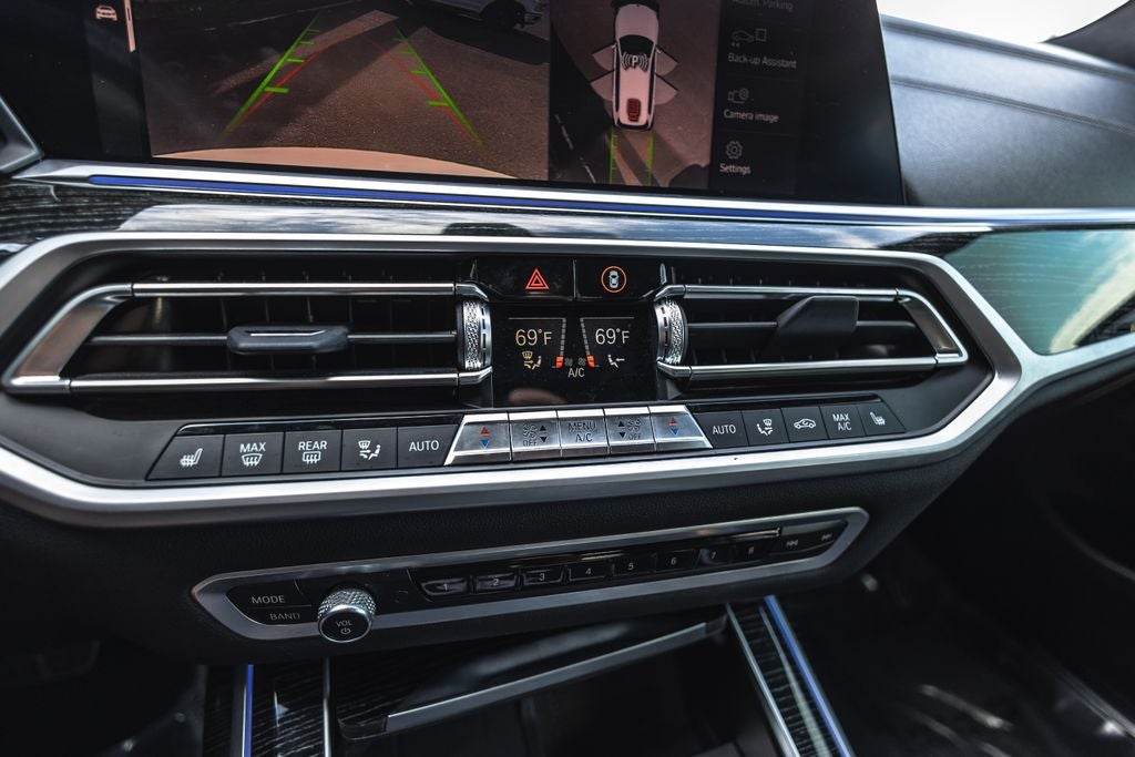 2022 BMW X7 M50i