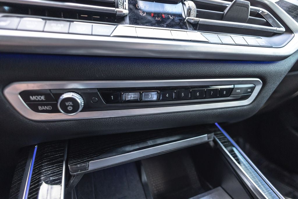 2022 BMW X7 M50i