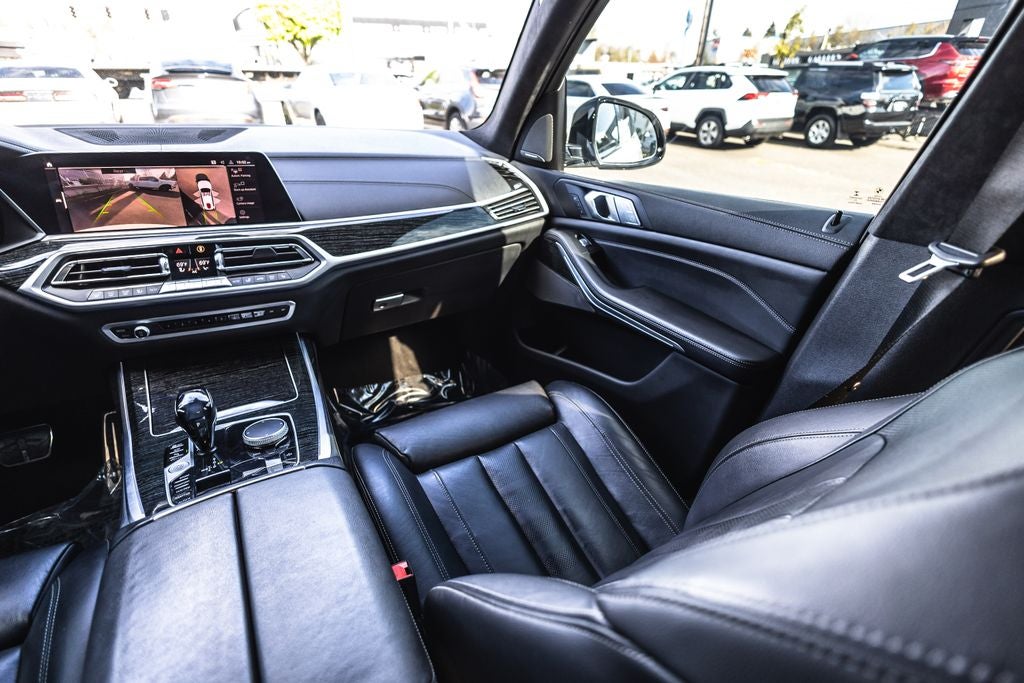 2022 BMW X7 M50i
