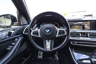 2022 BMW X7 M50i
