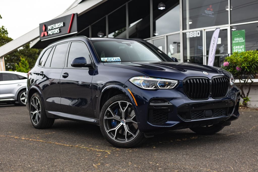 2022 BMW X5 M50i