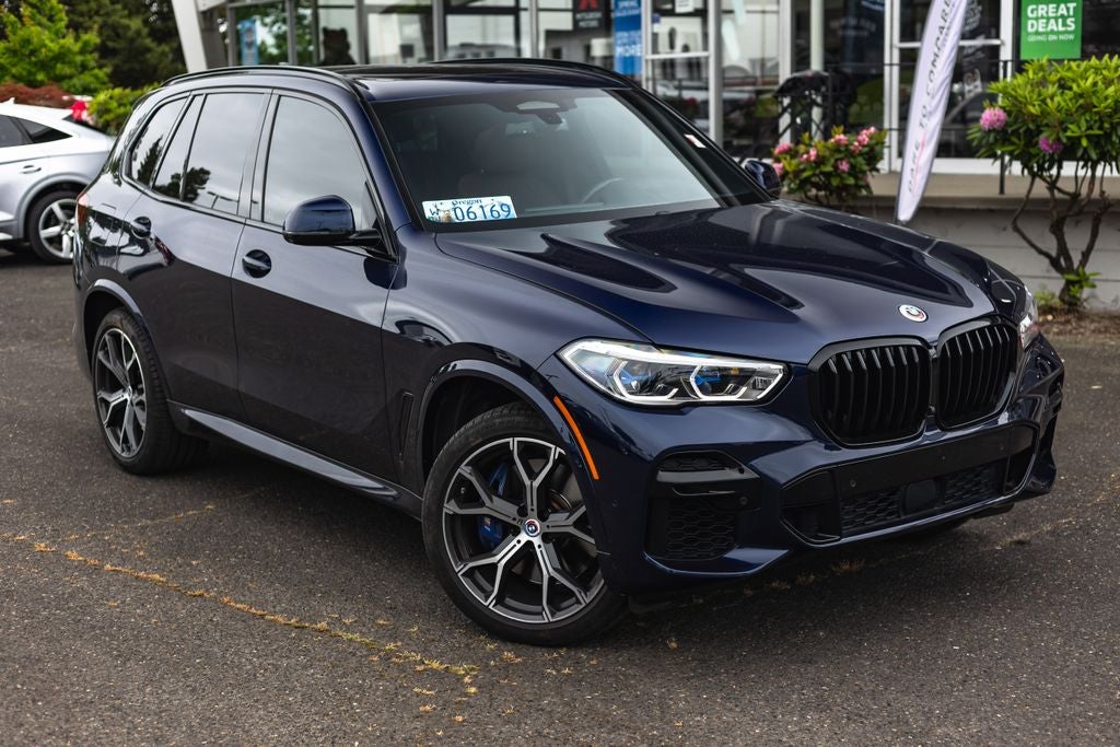 2022 BMW X5 M50i